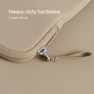 Urth Naos Laptop Sleeves15/16''<br> ラップトップスリーブ15/16インチ