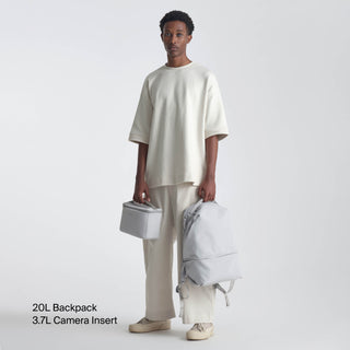 Urth Arkose Camera Backpack Set<br>モジュラー型カメラ用バックパック20L + カメラインサート