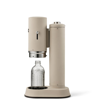 サンドベージュ