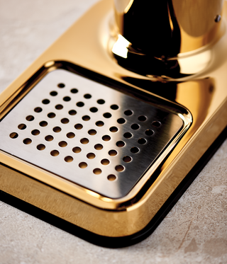 ブラスゴールド