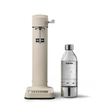 サンドベージュ