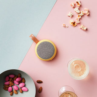 ソフトイエロー