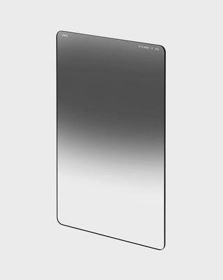 Urth 100 x 150mm Square Hard Graduated ND8 Filter Plus<br>角型 100 x 150mm ハードグラデーション ND8 フィルタープラス