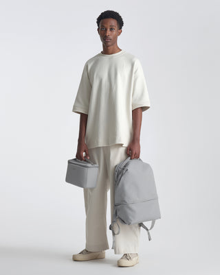 Urth Arkose Camera Backpack Set<br>モジュラー型カメラ用バックパック20L + カメラインサート