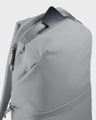 Urth Arkose Camera Backpack Set<br>モジュラー型カメラ用バックパック20L + カメラインサート