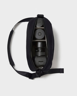Urth Dolomite 8L Camera Sling<br>ドロマイト クロスボディ カメラ スリングバッグ 8L