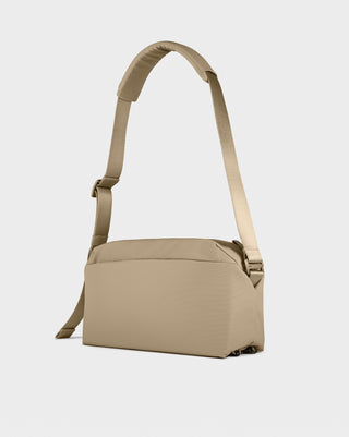 Urth Dolomite 8L Camera Sling<br>ドロマイト クロスボディ カメラ スリングバッグ 8L