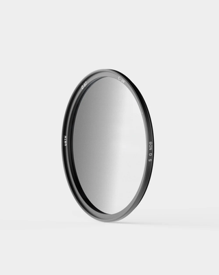 Urth Magnetic Soft Graduated ND8 (3 Stop) Filter Plus <br>マグネット ソフトグラデーション ND8 フィルター 3ストップ(プラス+)