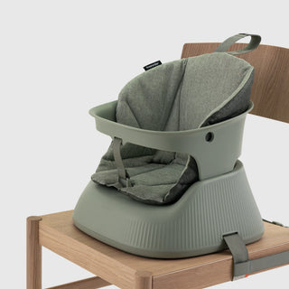 HANNIE The Portable High Chair ｜ブースターチェア