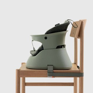 HANNIE The Portable High Chair ｜ブースターチェア